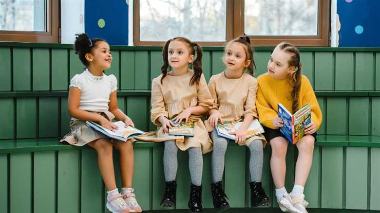 What are the benefits of Montessori education?